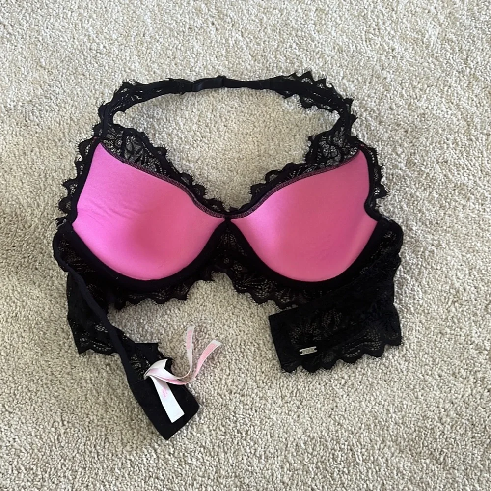 Victoria’s Secret PINK black bralette - Picture 4 of 5